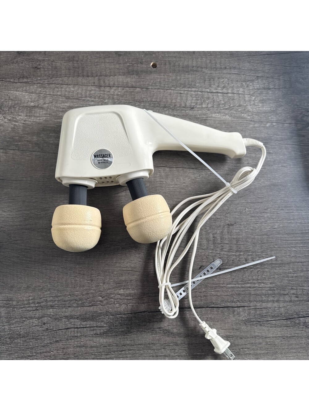 Hitachi HVT-350 Massager Dual Twin Heads Electric 2 Speed Vintage 220-240 Volt